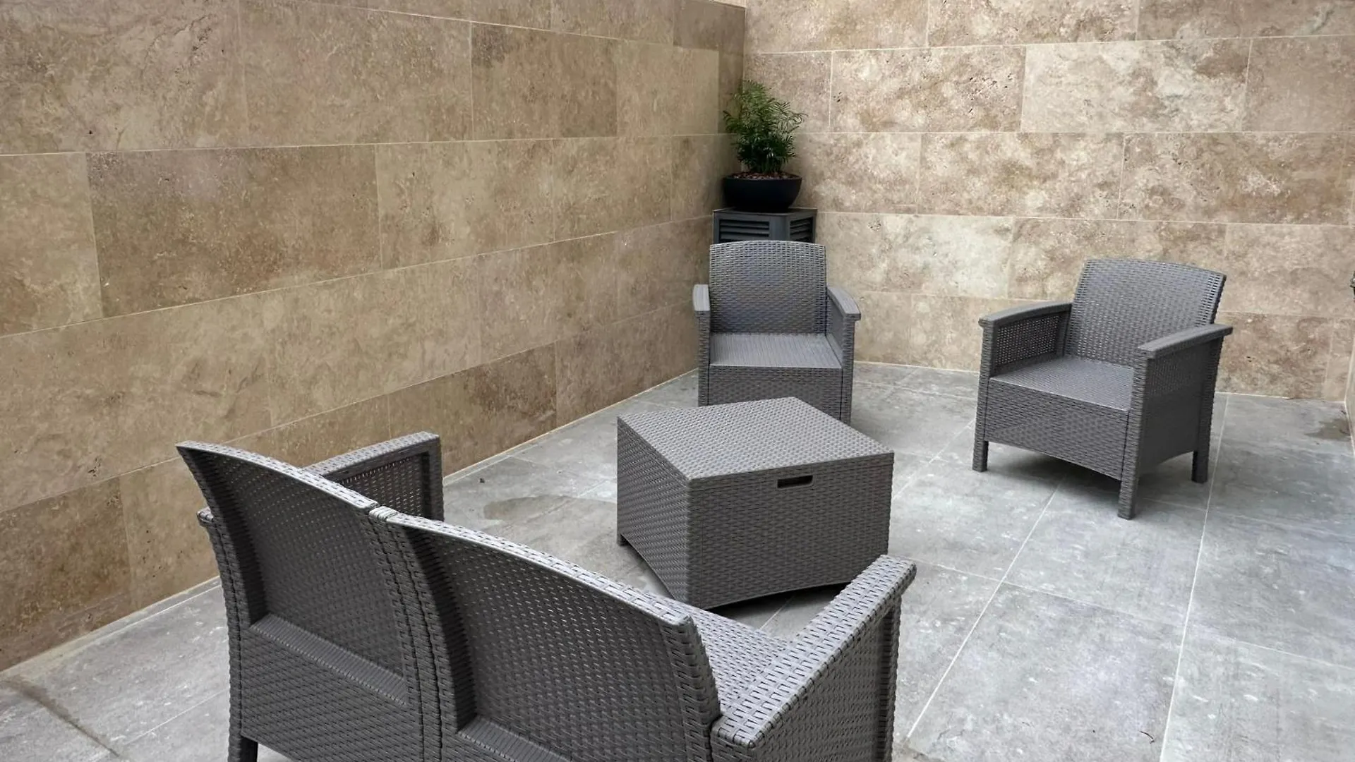 Acacia Avenue Apartments Is-Swieqi Malta